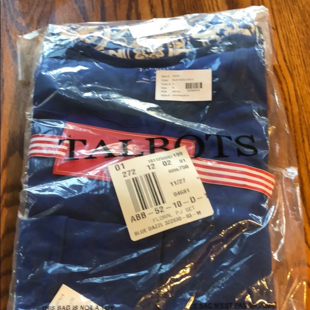 Talbots 2 piece pajamas